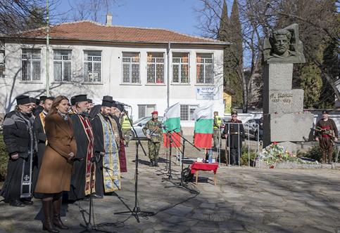 Стотици старозагорци почетоха паметта на Васил Левски