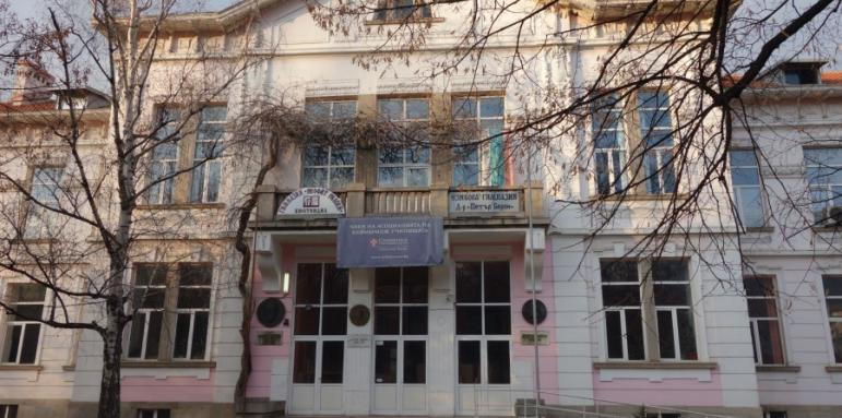 Ученик от Кюстендил е най-добрият млад преводач у нас