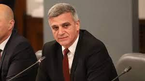 Янев готов да се извини на лекарите, но не и на Ангелов