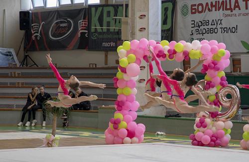 Стотици малки грации показват талант и умения в Международен турнир по художествена гимнастика „Импала Къп 202