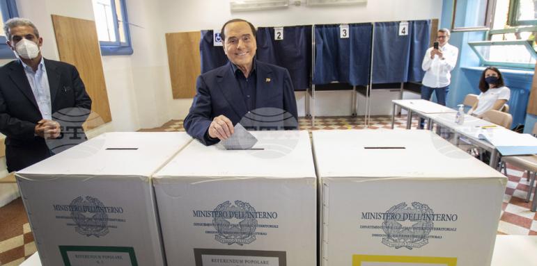 Силвио Берлускони взе важно решение за италианската политика