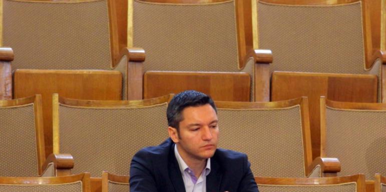 Не е ревизирана позицията на правителството за "Хизбула"