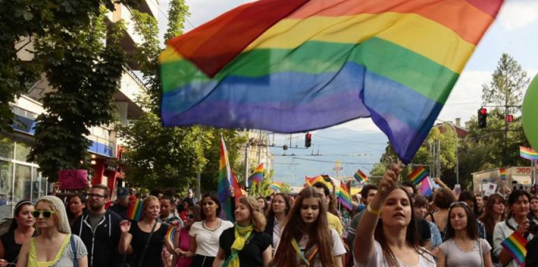 Петима задържани след гей парада в София