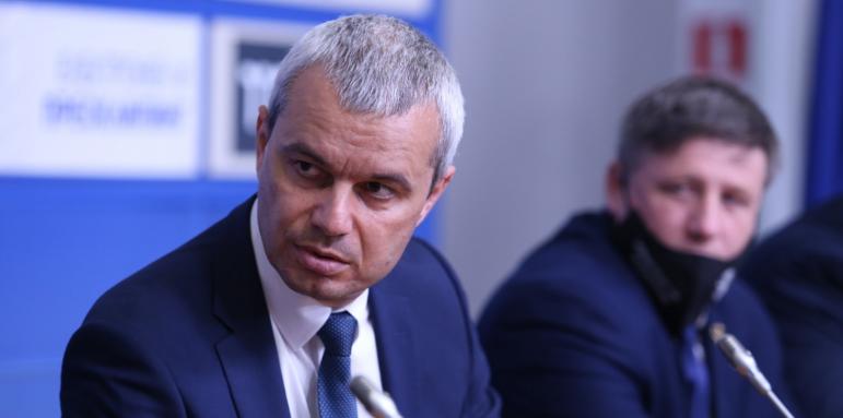Костадинов ще иска прокуратурата да разследва Кирил Петков