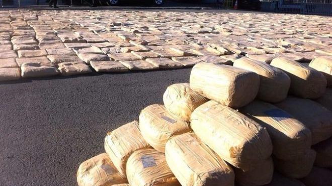 Над 100 кг кокаин изплуваха по брега на Черно море