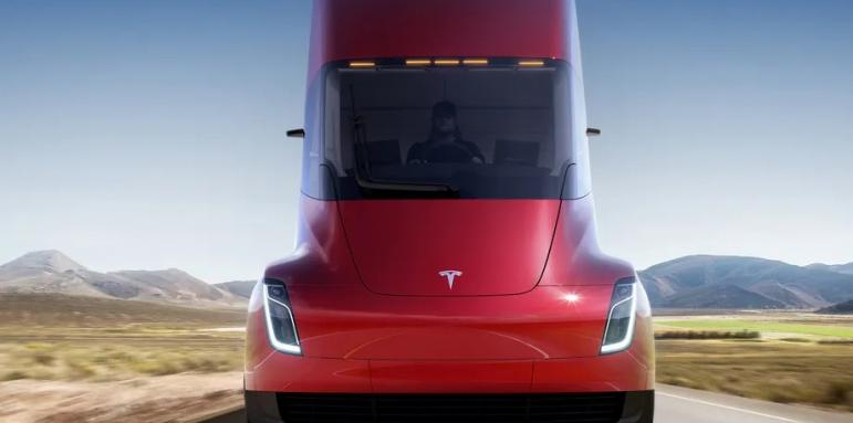 Tesla е по- близо до производството на камиона на Semi