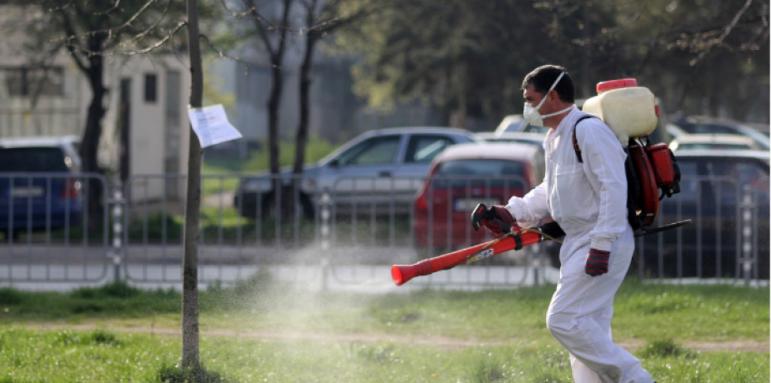 Пръскат срещу комари и кърлежи всички паркове в София
