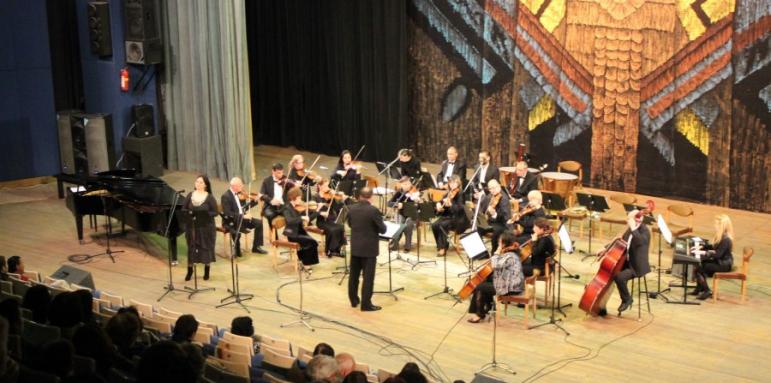 Камерна опера зарадва благоевградчани със „Симфоничен рок”