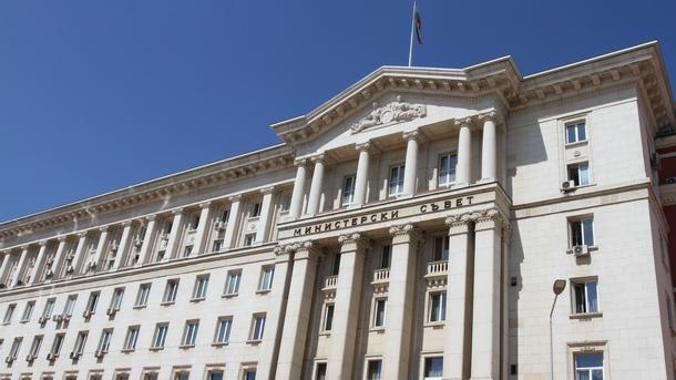 Искат оставката на зам.-шефа на разузнаването
