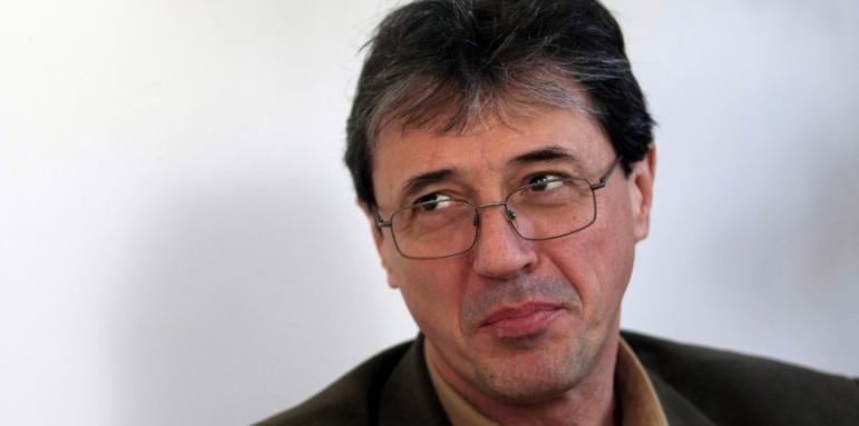 Другарски огън в БСП удря кабинета