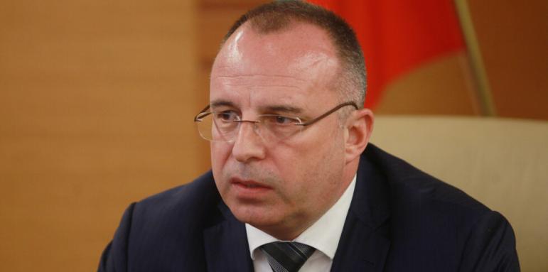 Министър Румен Порожанов подаде оставка