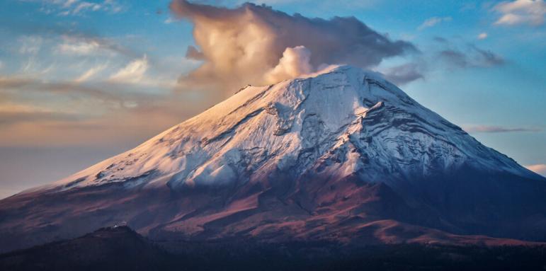 Най-опасният вулкан се събуди. 25 милиона в паника