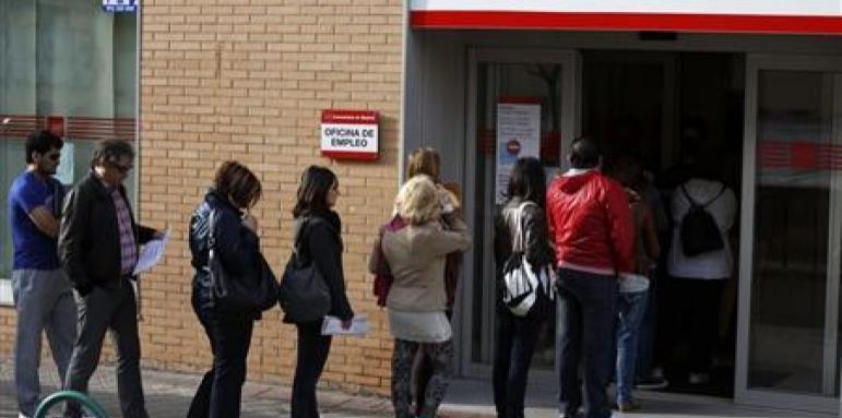 Испания отбеляза спад на безработицата