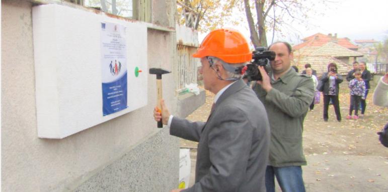 Дават 1,2 млн. лв за деца в риск във Велики Преслав