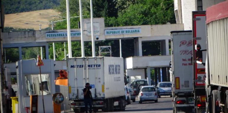 Какви нови мерки взима Гърция за COVID-19