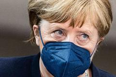 Откраднаха портфейла на Меркел в магазина