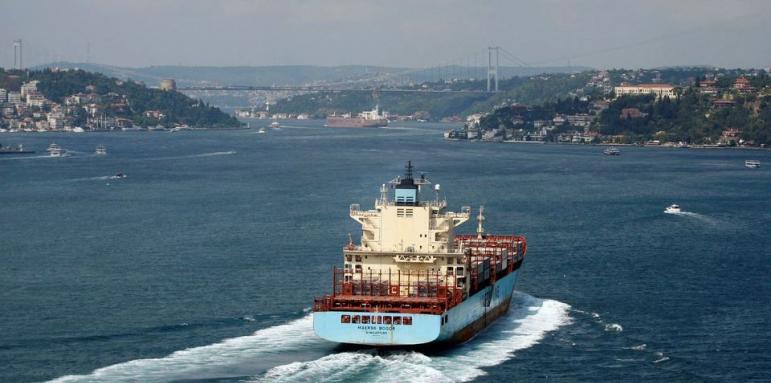 Затвориха Босфора! Турция прати военноморски екипи