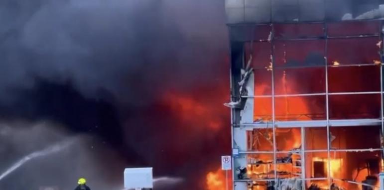 16 жертви в претъпкания мол след ракетния удар