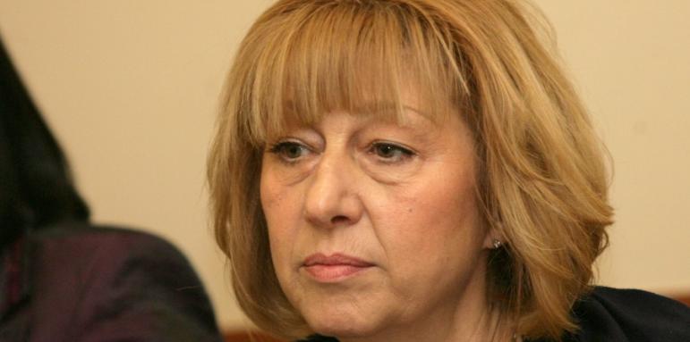 Клисарова иска мандатност за директорите на училища