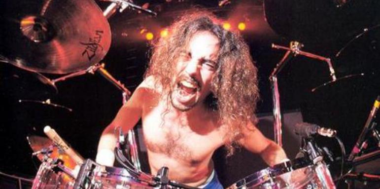 Почина бившият барабанист на Megadeath