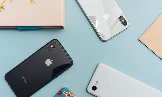 Производителят на iPhone спира операциите в Шанхай
