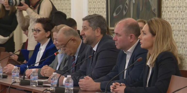 Габровски чу първо "не", но и обещание