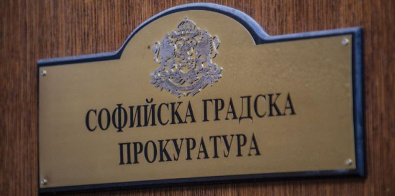 Обвиниха кмет за купуване на гласове