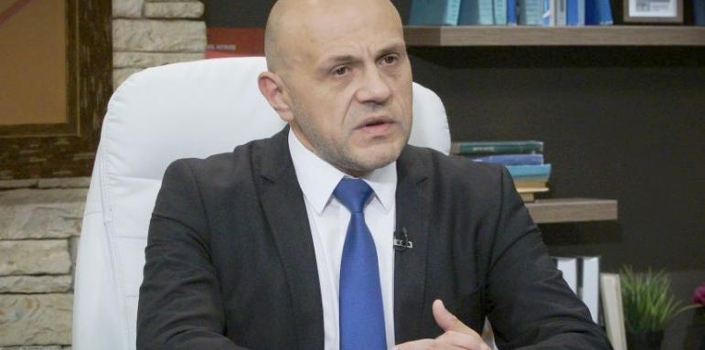 Дончев: Публичното говорене гони инвеститори
