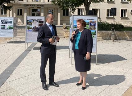 Областният управител присъства на отчета на кмета на Враца