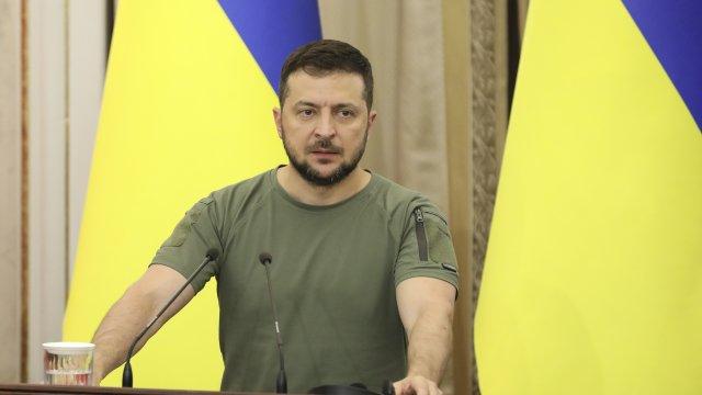 Зеленски открехна вратата за бъдещото въоръжаване на украинската армия