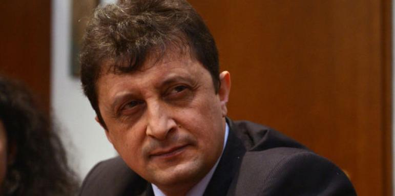 Георги Колев: С дебати за есемеса пилеем времето на ВСС