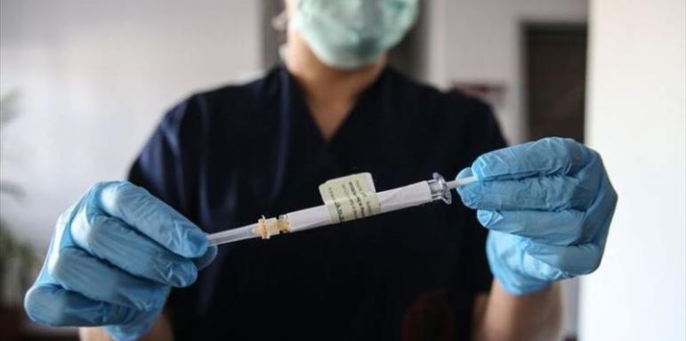 Pfizer пуска ваксината си до дни
