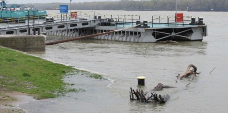 Високи нива на водите в страната, следят с внимание Дунав