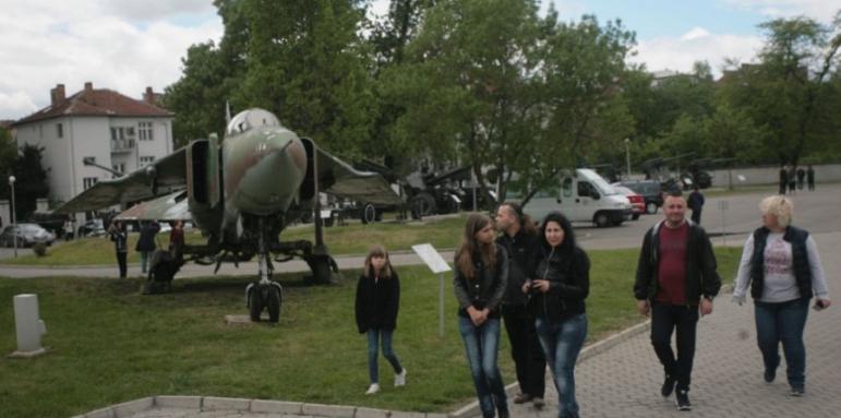 С празнична програма и безплатен вход отбелязва 6 май Националният военноисторически музей