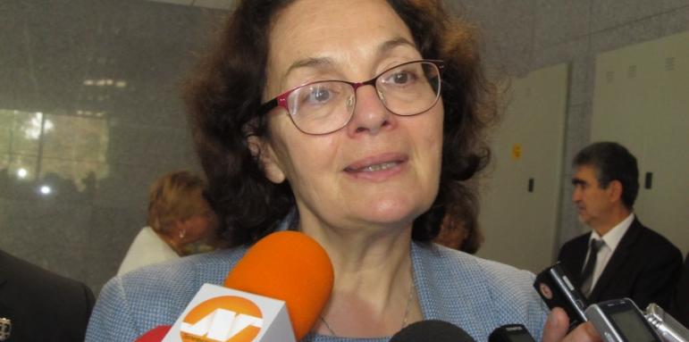 Коларова видя системен пропуск в помощните училища