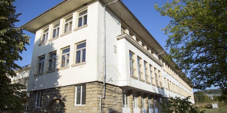 Незаконен колеж лъже фермери с евродипломи