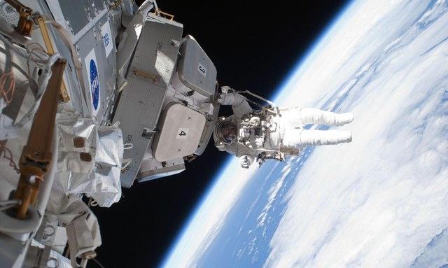 Русия заплашва астронавт на НАСА с твърдение, че саботира МКС