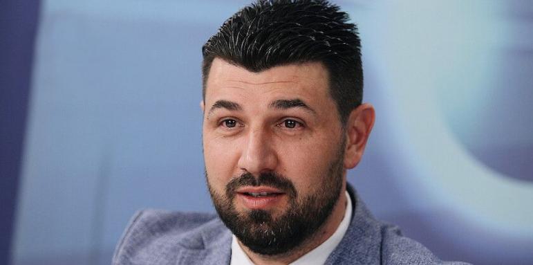 Нашенец каза какво ще стане с Македония, ако каже не на България