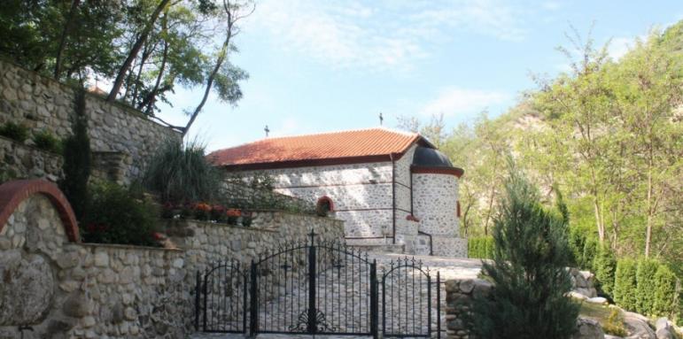 Уникална църква стои затворена в Мелник