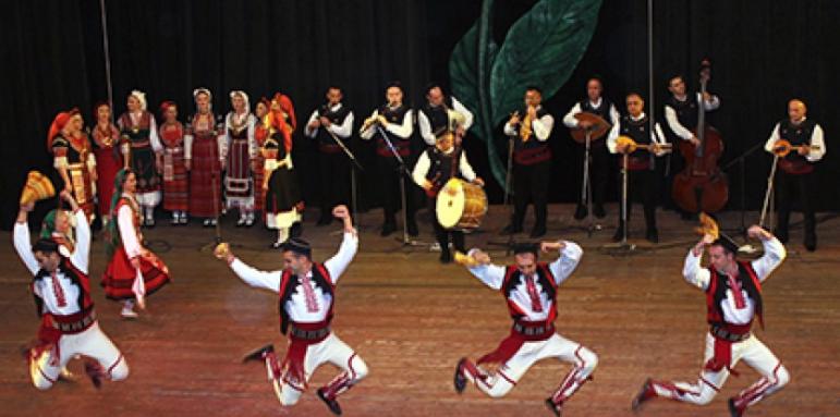 Ансамбъл „Пирин" с благотворителен концерт в Скопие