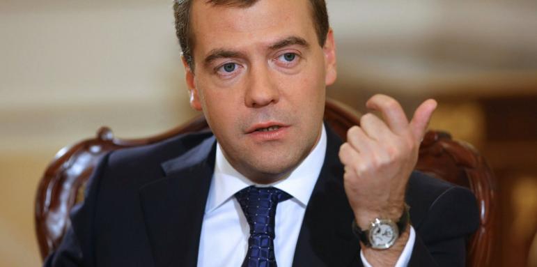 Медведев скръцна със зъби на ЕС: Мерете си приказките