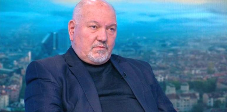Александър Маринов: Няма да има отлив на избиратели на Радев