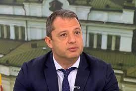 Делян Добрев втрещи със собствена прогноза за изборите