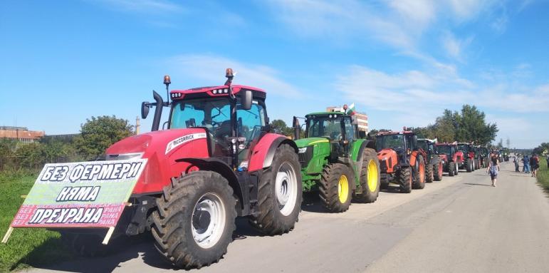 Радев не спря протестите на зърнопроизводителите