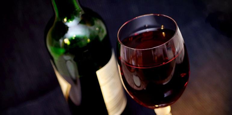 Вредно ли е виното за здравето? Учените с нова версия
