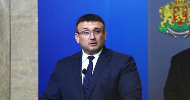 Маринов: ДНК ще покаже кой е в падналия самолет