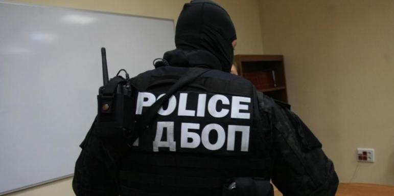 ГДБОП разби група за търговия с антики в Добрич