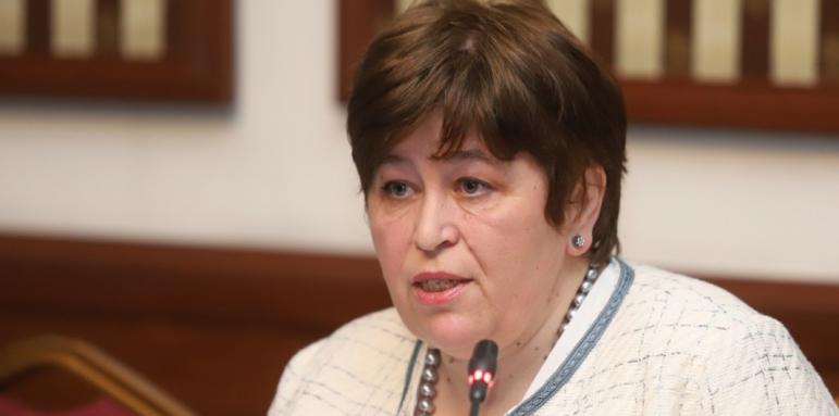 Балтова: Обмисляме помощ за текущите разходи в туризма