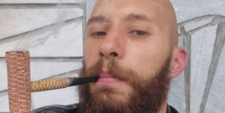 Кметски син подлуди полицията. Бой, пистолет и арест - Политика — Новини  Стандарт