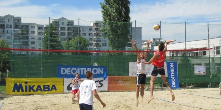 Кордев и Мечкаров спечелиха първия Beach Volley Mania
